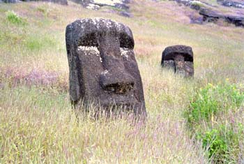 RapaNui-Maois-RanoRaraku2